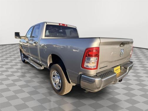 Billet Silver Metallic Clearcoat 2024 RAM 2500 Big Horn Crew Cab 4x4 6'4' Box