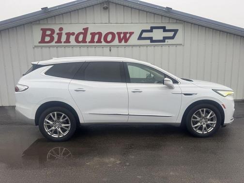 2023 Buick Enclave Essence AWD