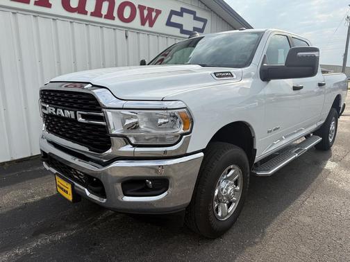2024 RAM 2500 Big Horn Crew Cab 4x4 6'4' Box