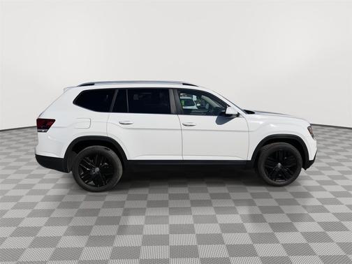 Pure White 2019 Volkswagen Atlas 3.6L SE w/Technology