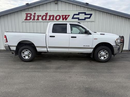 2020 RAM 2500 Tradesman Crew Cab 4X4 6'4' Box