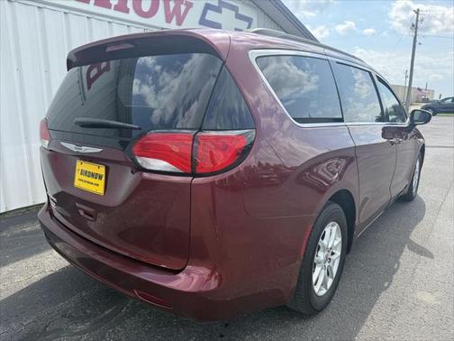 2021 Chrysler Voyager LXI