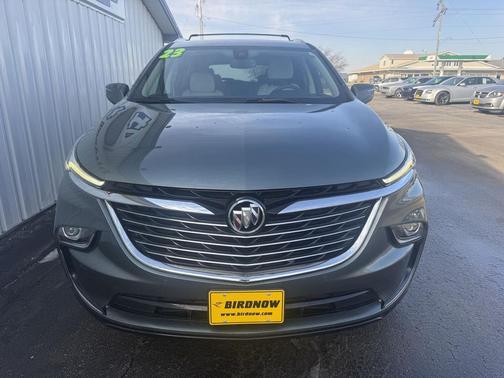 2023 Buick Enclave Essence AWD