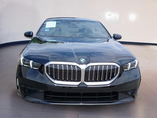 Black Sapphire Metallic 2026 BMW 530 xDrive