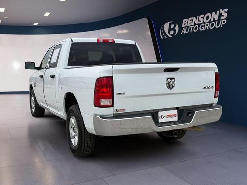 Bright White Clearcoat 2023 RAM 1500 Classic SLT