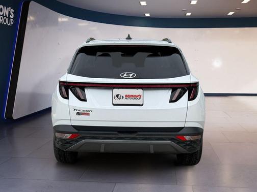 Quartz White 2022 Hyundai TUCSON Limited