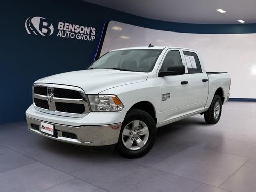 Bright White Clearcoat 2023 RAM 1500 Classic SLT