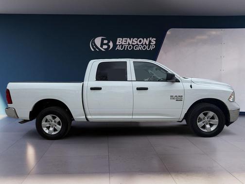 Bright White Clearcoat 2023 RAM 1500 Classic SLT