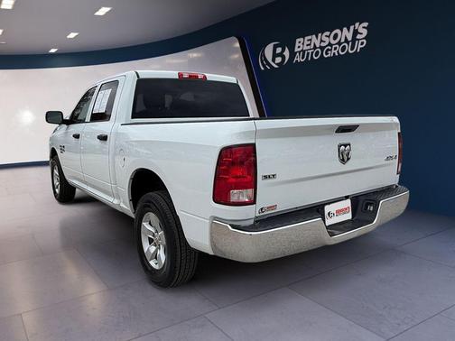 Bright White Clearcoat 2023 RAM 1500 Classic SLT
