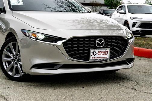 Platinum Quartz Metallic 2026 Mazda Mazda3 FWD w/Preferred Package