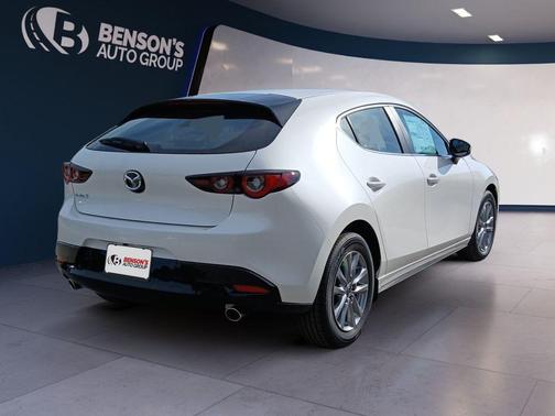 Snowflake White Pearl Mica 2026 Mazda Mazda3 FWD