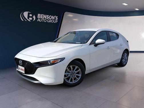 Snowflake White Pearl Mica 2026 Mazda Mazda3 FWD