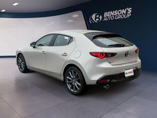 Platinum Quartz Metallic 2026 Mazda Mazda3 FWD w/Preferred Package