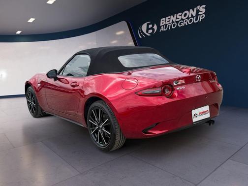 Soul Red Crystal Metallic 2026 Mazda MX-5 Miata Grand Touring