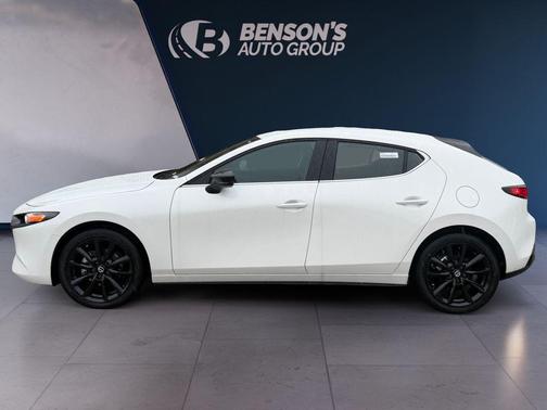Snowflake White Pearl Mica 2026 Mazda Mazda3 AWD