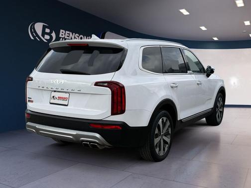 2022 Kia Telluride S