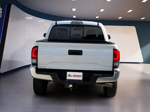 Ice 2023 Toyota Tacoma SR5
