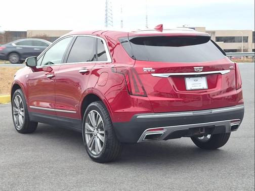 2022 Cadillac XT5 Premium Luxury