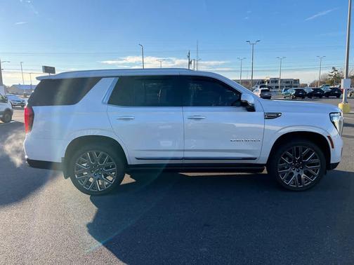 2025 GMC Yukon Denali Ultimate