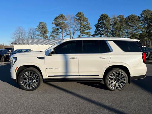 2025 GMC Yukon Denali Ultimate
