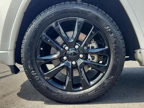 2021 Jeep Grand Cherokee Laredo