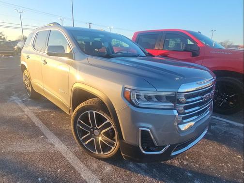 2023 GMC Acadia FWD SLT