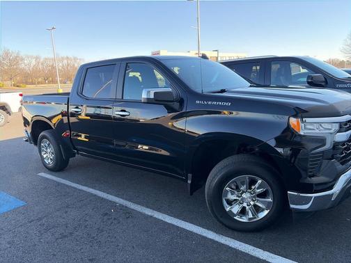 2025 Chevrolet Silverado 1500 LT