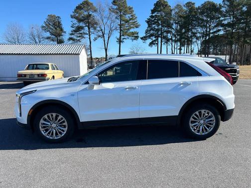 2024 Cadillac XT4 Premium Luxury