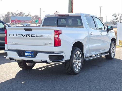 2022 Chevrolet Silverado 1500 High Country