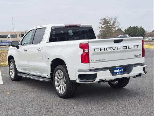 2022 Chevrolet Silverado 1500 High Country