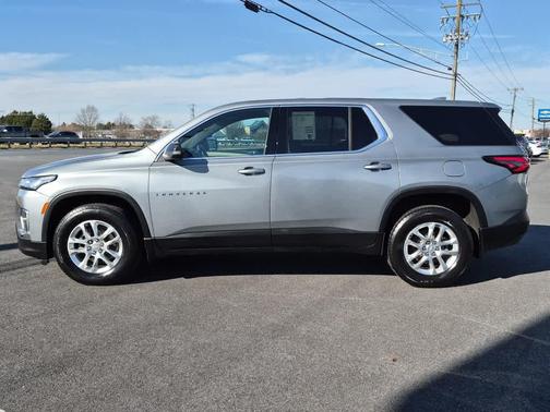 2023 Chevrolet Traverse LS