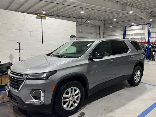 2023 Chevrolet Traverse LS