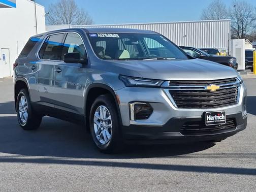 2023 Chevrolet Traverse LS