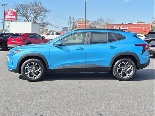 Marina Blue Metallic 2026 Chevrolet Trax LT