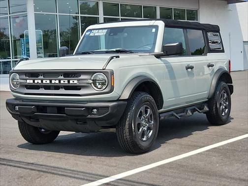 2021 Ford Bronco Base