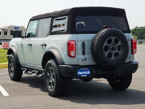 2021 Ford Bronco Base