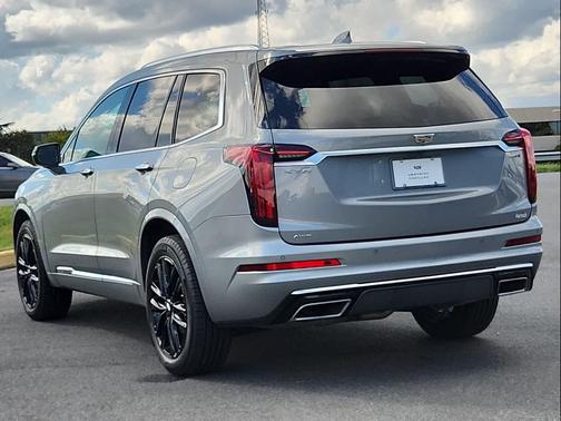 2024 Cadillac XT6 Luxury AWD