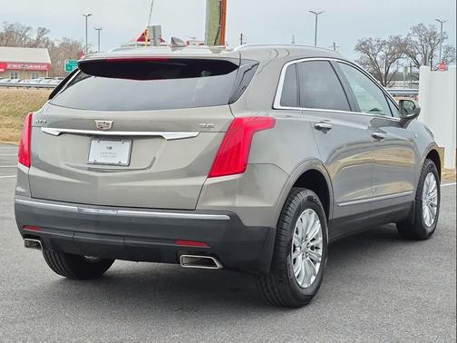 2017 Cadillac XT5 Base