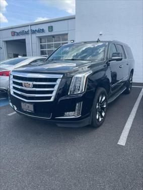 2019 Cadillac Escalade ESV Premium Luxury