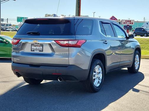 2018 Chevrolet Traverse LS