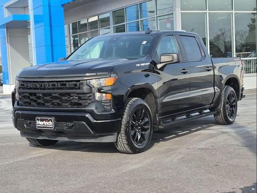 2022 Chevrolet Silverado 1500 Custom