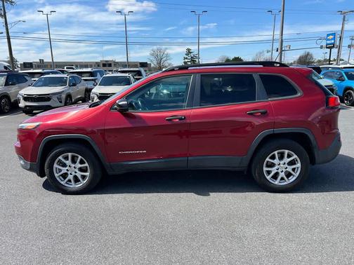2016 Jeep Cherokee Sport