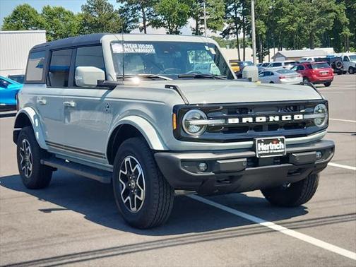 2024 Ford Bronco Outer Banks