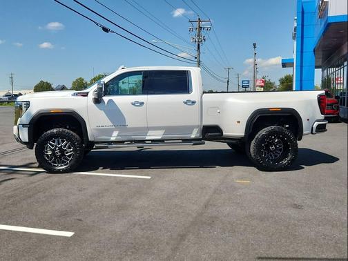 2024 GMC Sierra 3500 Denali