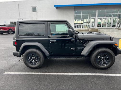 2023 Jeep Wrangler Sport