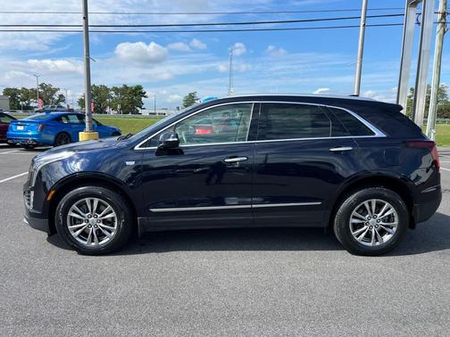 2022 Cadillac XT5 Premium Luxury