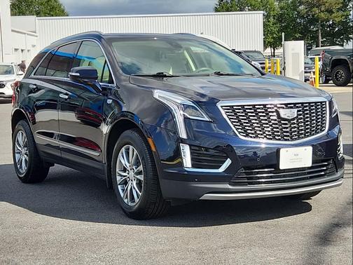 2022 Cadillac XT5 Premium Luxury