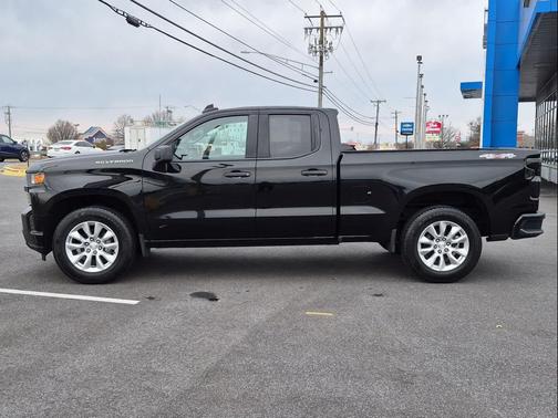 2020 Chevrolet Silverado 1500 Custom