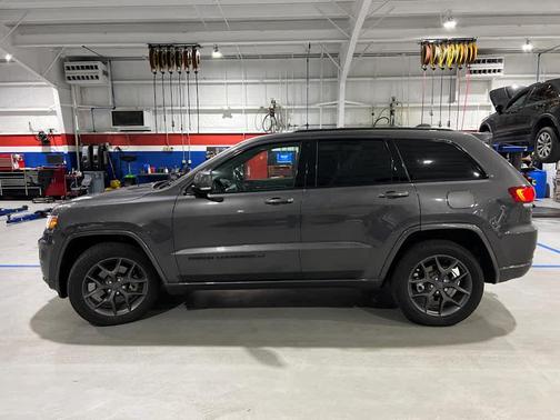 2021 Jeep Grand Cherokee 80th Anniversary 4X4