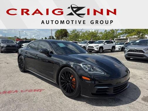 2018 Porsche Panamera 4